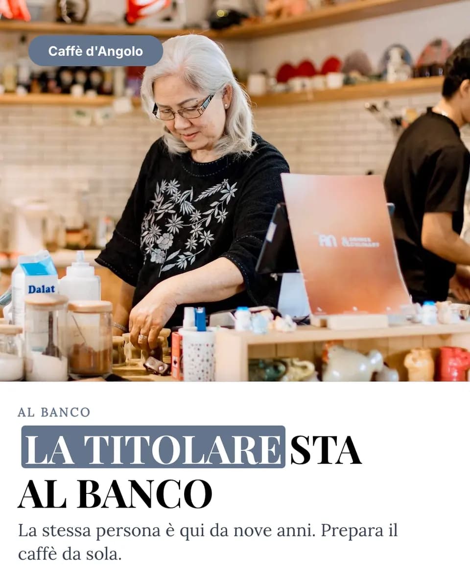 LA TITOLARE STA AL BANCO, Caffè d'Angolo